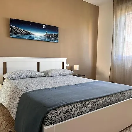 Bright And Cosy Flat Near Large Park - Free Parking Spaces Nearby / Appreciated By Guests / Excellent Location * La Spezia
