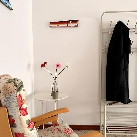 شقة Bright And Cosy Flat Near Large Park - Free Parking Spaces Nearby / Appreciated By Guests / Excellent Location *