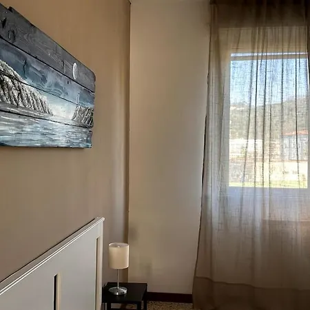 شقة Bright And Cosy Flat Near Large Park - Free Parking Spaces Nearby / Appreciated By Guests / Excellent Location لا سبيتسْيا